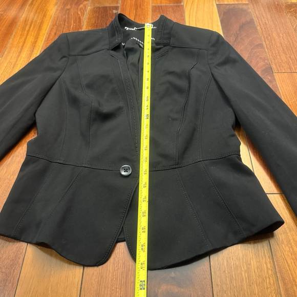 White House Black Market Peplum Blazer Size:4P Lined Sculpted Ponte Stretch - Picture 9 of 14